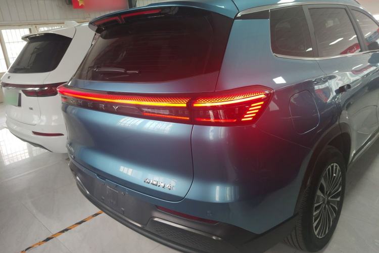 Used Chery Tiggo 8 PLUS C-DM 2025 1.5T 116 km Prestige Version 5 Seats