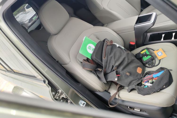 Used iCAR V23 2025 501 Four-Wheel Drive Intelligent Driving Version
