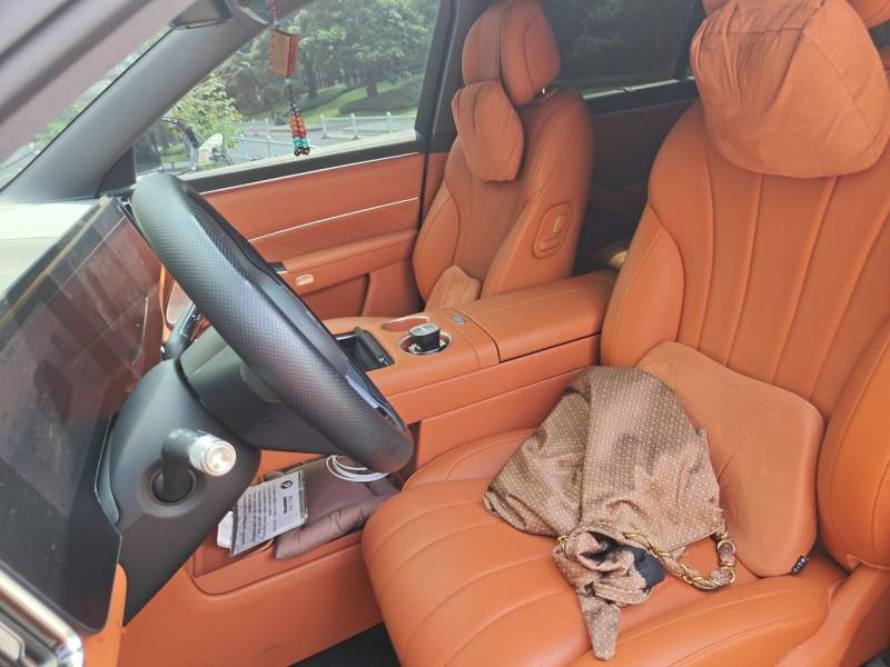 Used Hima AITO M8 2025 Extended-Range Max+ Version 53.4 kWh 6-Seater Edition — 16