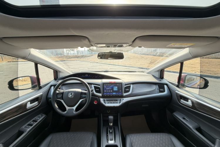 Used Honda Jade 2017 1.8L automatic Comfort version 5 seats