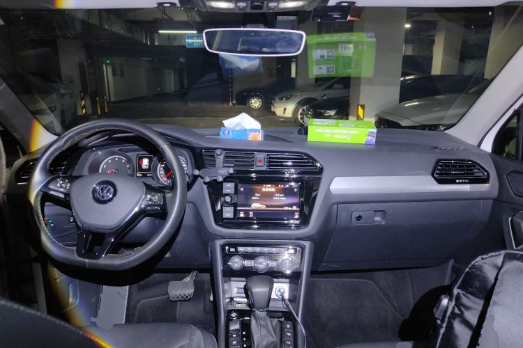 Used Volkswagen Tiguan L 2019 330TSI Automatic Two-Wheel Drive Smart Luxury Version China VI Standard