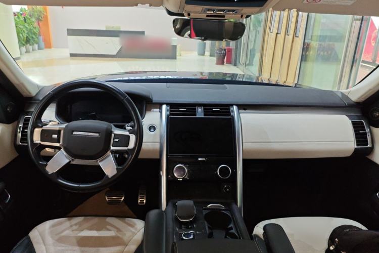 Used Land Rover Discovery 2021 360 PS R-Dynamic S
