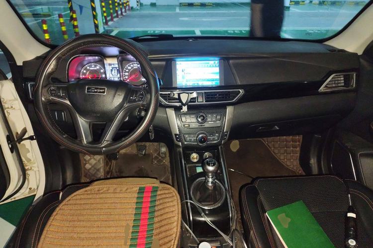 Used Zotye Domy X5 2015 1.5T Manual Luxury Version China IV Standard
