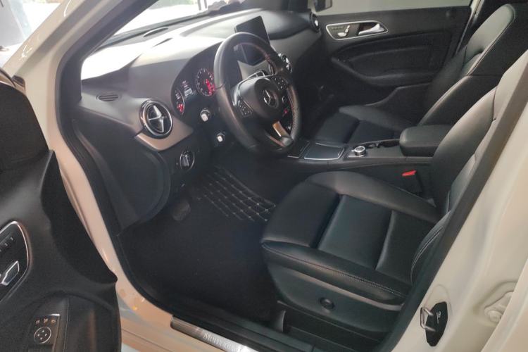 Used Mercedes-Benz B-Class 2018 B 200 Fashion Model