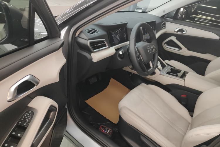 Used BYD Yuan UP 2025 Intelligent Driving Version 401 KM Dynamic Edition