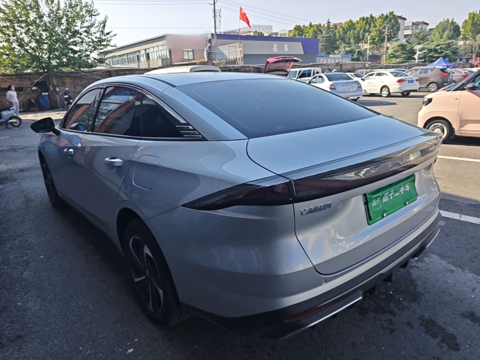 Geely Galaxy L6 2025 EM-i 140km Explorer+ Edition — снимка 4