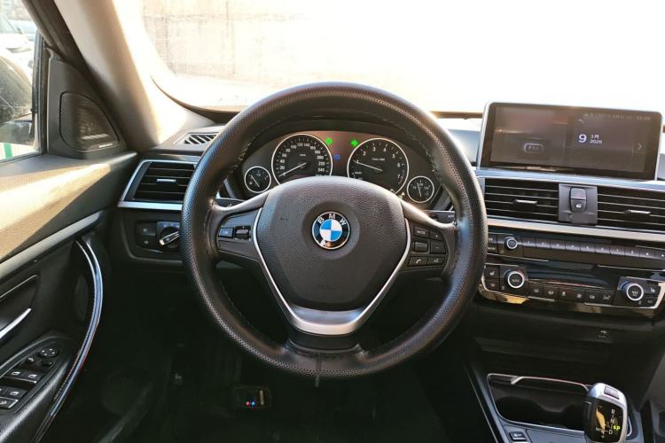 Used BMW 3 Series GT 2018 320i Sport Edition