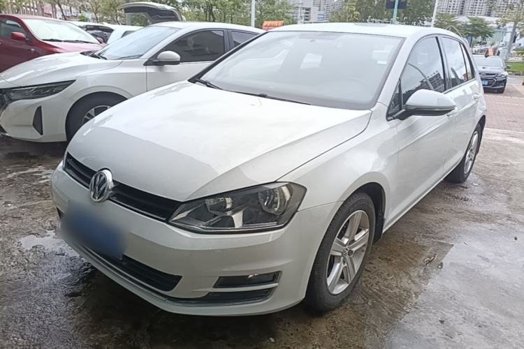 Used Volkswagen Golf 2016 1.6L Automatic Fashion Model Guazi used car, China used car export, Used car for sale, Used  cars, Cheapest cars for sale