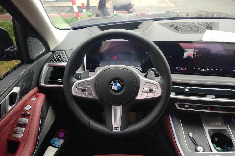 Used BMW X5 2025 Model, xDrive 30Li Prestige M Sport Night Package

