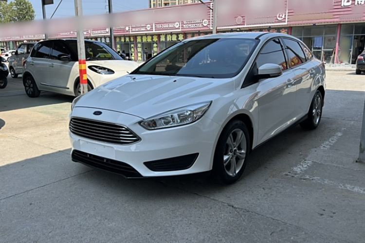 Used Ford Focus 2018 Sedan Classic 1.6L Automatic Comfort Plus Smart Drive Version