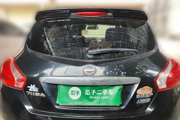 Used Nissan Tiida 2013 1.6L CVT Cool Cafe Edition
