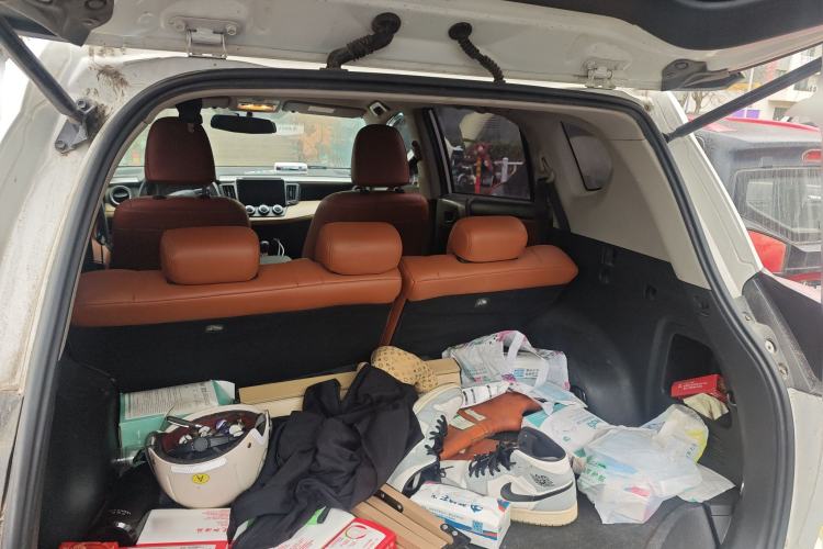 Used Toyota RAV4 2016 2.0L CVT Two-Wheel Drive Urban Edition China V Standard
