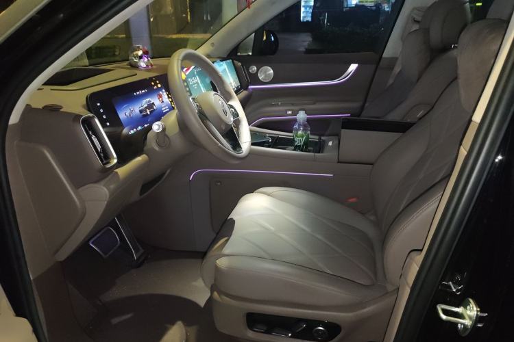 Used Hima AITO M9 2025 Extended-Range Ultra Version 52 kWh 6-Seater