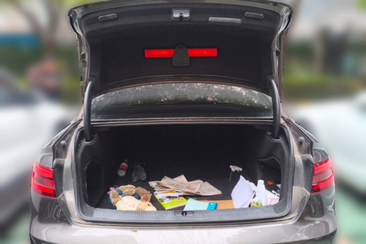 Used Audi A4L 2017 40 TFSI Ambition Edition
