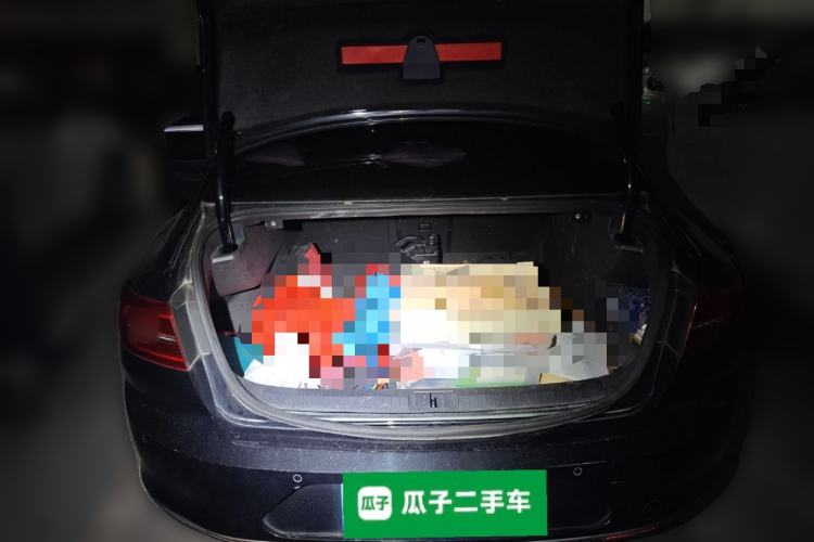 Used Volkswagen Magotan 2018 330TSI DSG Advanced Model Trunk