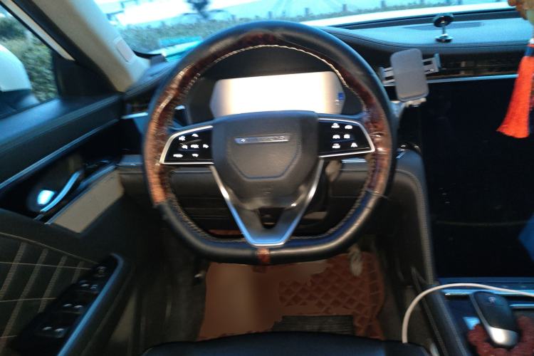 Used Venucia Star 2021 260T Automatic 48V Mild Hybrid Turbocharged Star Achieve Edition