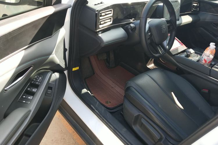 Used BYD Qin L 2024 DM-i 80KM Leading Model Driver Seat