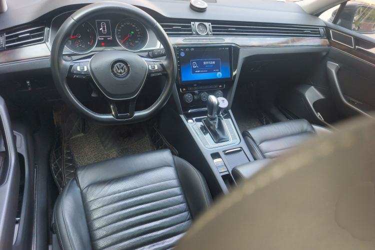 Used Volkswagen Magotan 2018 Facelift 330TSI DSG Luxury Model