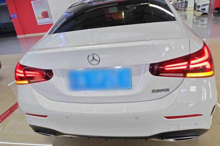 Used Mercedes-Benz A-Class 2022 Revised Version A 200 L Sport Sedan Fashionable Style
