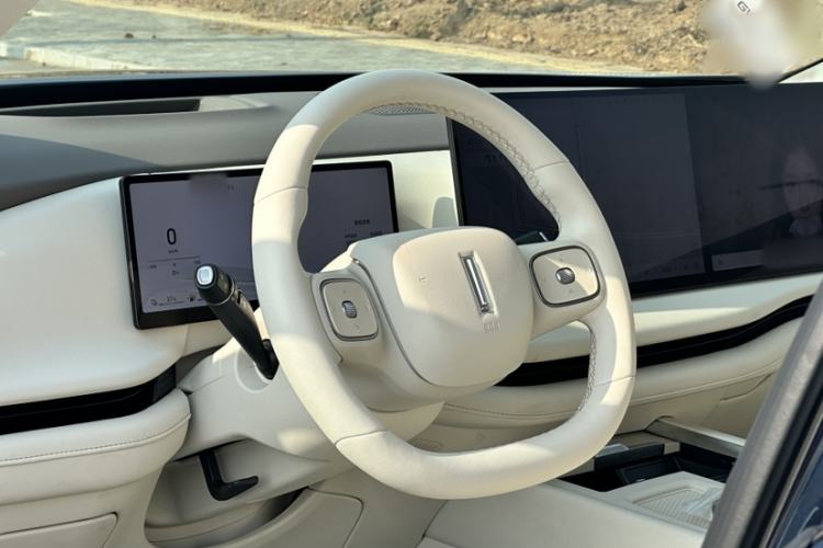 Used Wey Lanshan 2025 Four-Wheel Drive Max
