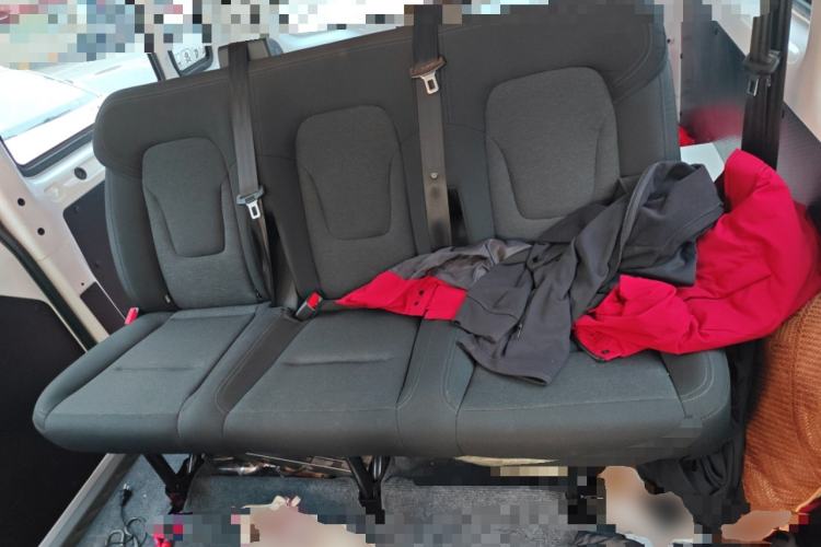 Used JMC Fushun 2023 2.0T Automatic Short-Wheelbase Low-Roof Commercial & Multi-Purpose Passenger Vehicle 6 Seats with Lift-Up Tailgate Left Rear Seat