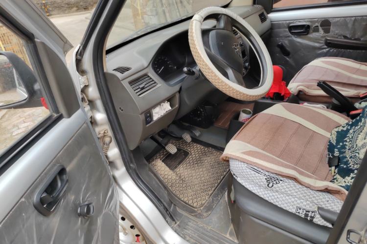 Used Wuling Rongguang 2014 1.2L S Base Model Driver Seat