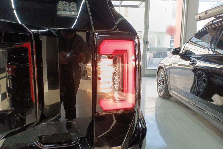 Used Formula Leopard 8 2025 Smart & Brave Flagship Edition 6 Seats