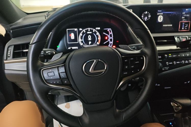 Used Lexus ES 2020 200 Excellence Edition Steering Wheel