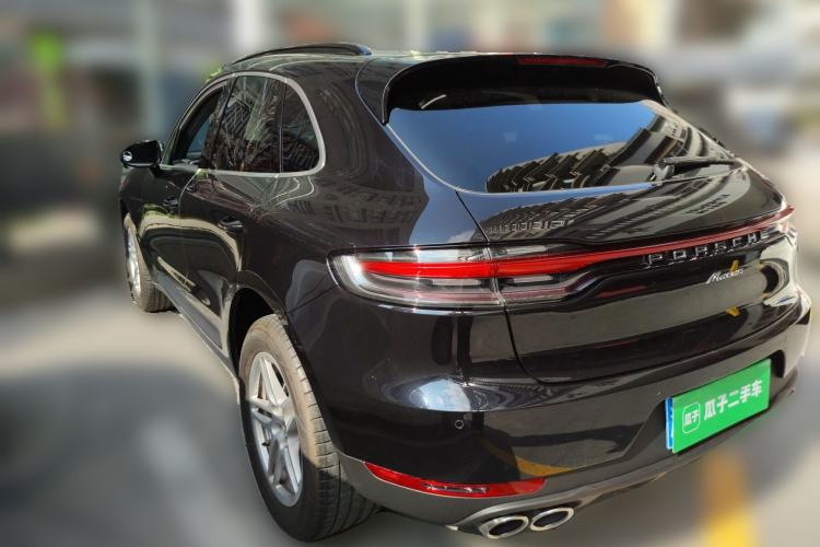 Used Porsche Macan 2018 Macan 2.0T Rear Left 45 Deg