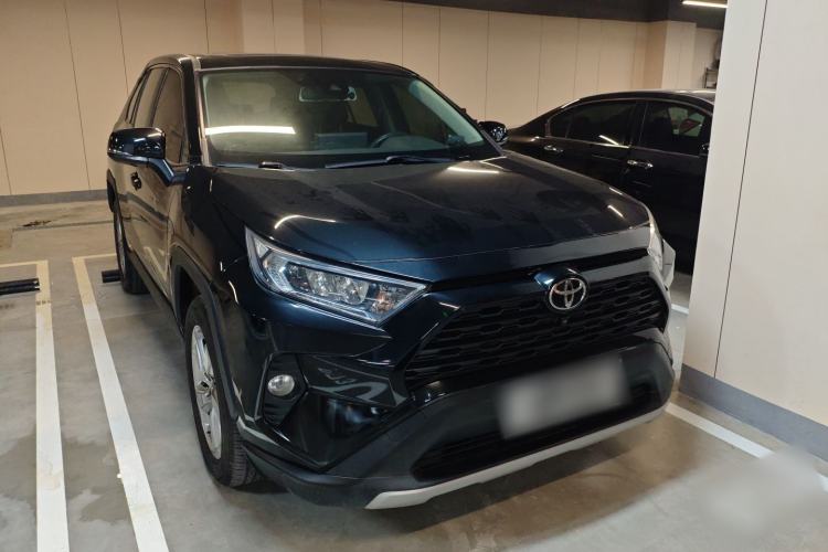Used Toyota RAV4 2022 2.0L CVT Two-Wheel Drive Fashion Edition
