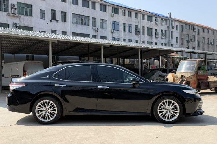 Used Toyota Camry 2018 2.5G Luxury Edition
