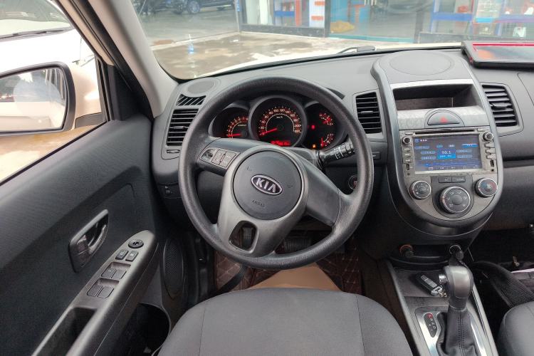 Used Kia Soul 2013 1.6L AT GL