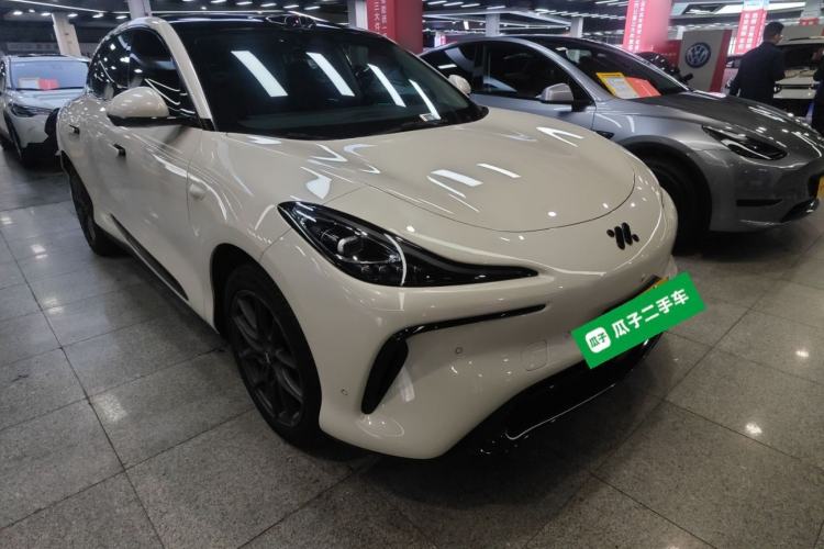 Used IM LS6 2023 Max Standard Edition Front Right 45 Deg