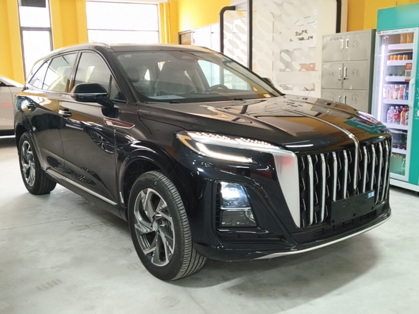 Hongqi HS3 PHEV 2024 PHEV 115km Jingwei Edition — снимка 3