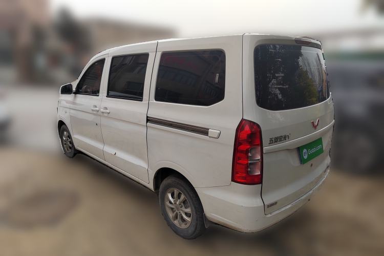 Used Wuling Hongguang V 2019 1.5L Enjoyment Version China VI LAR