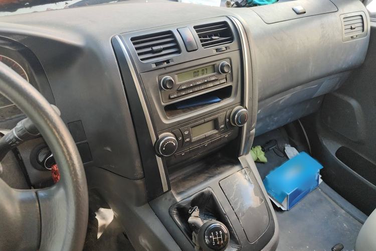 Used Jinbei Express 2017 2.0L Standard Version V19
