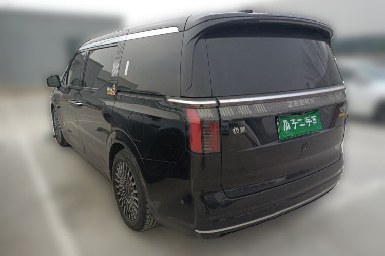 Used Zeekr 009 2022 WE Edition
