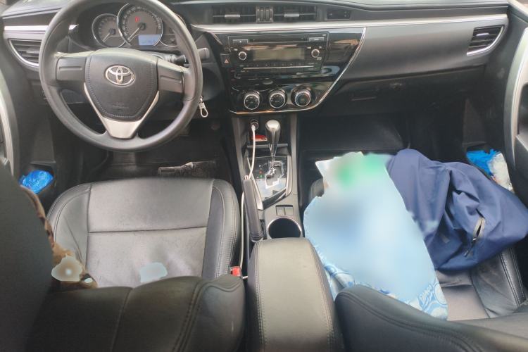 Used Toyota Corolla 2014 1.6L CVT GL Interior 2