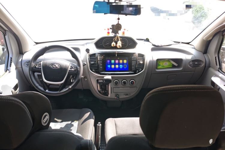 Used SAIC MAXUS Xintu V80 2019 2.5T Classic Model AMT Aoyuntong Long Wheelbase Mid-Roof 7-Seater