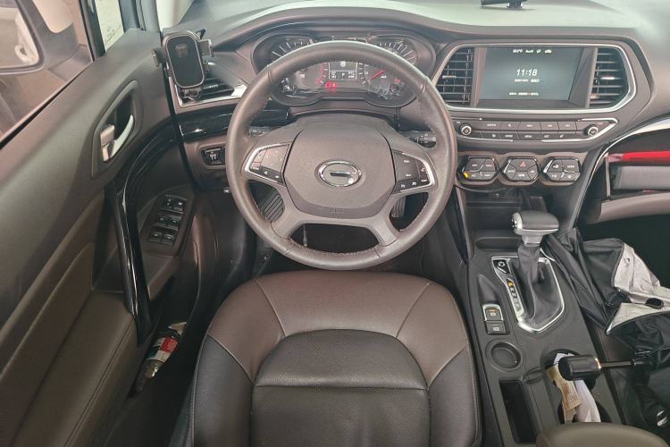 Used GAC Trumpchi GS4 2017 235T Automatic Two-Wheel Drive Luxury Smart Connectivity Version Steering Wheel