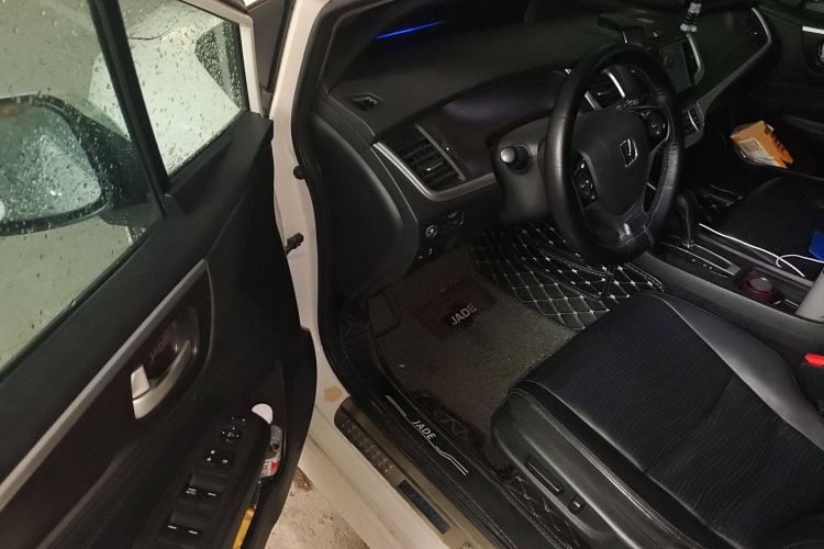 Used Honda Jade 2013 1.8L CVT Luxury Edition 5 seats