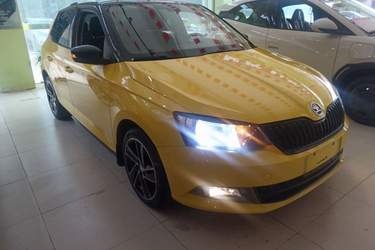 Used Skoda Fabia 2015 1.6L Automatic Sport Edition Exterior 1