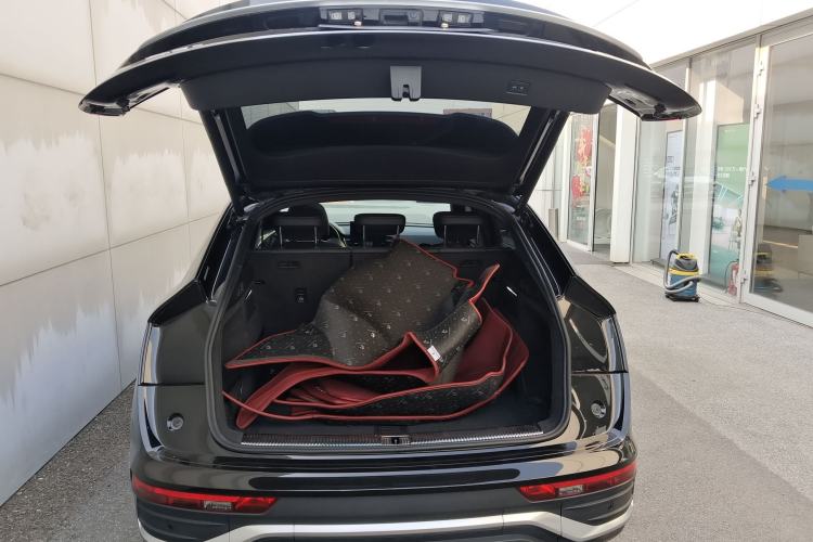 Used Audi Q5L Sportback 2021 40 TFSI Luxury Edition Trunk