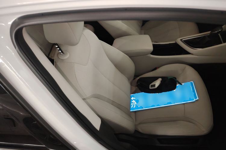 Used Buick GL6 2018 18T 6-Seater Elite Model
