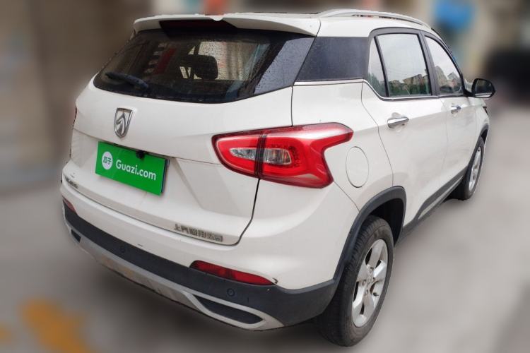 Used Baojun 510 2017 1.5L Manual Fashion Model