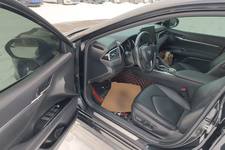 Used Toyota Camry 2023 2.0G Luxury Edition