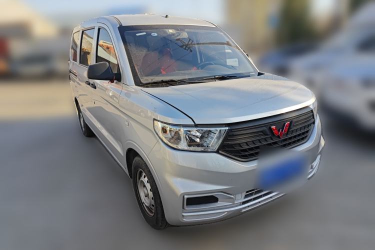 Used Wuling Hongguang V 2022 1.5L Jingqu Version Hydraulic Power Steering LAR Front Right 45 Deg