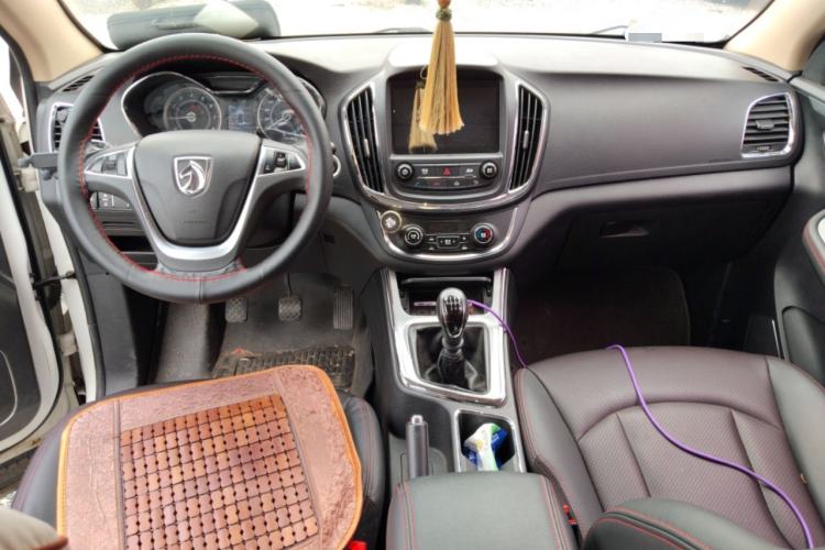 Used Baojun 560 2016 1.8L Manual Luxury Edition