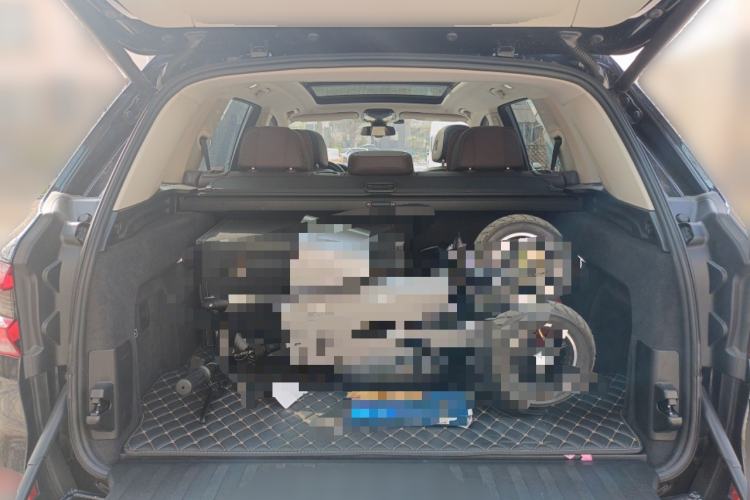 Used BMW X5 2022 xDrive 30Li Luxury M Sport Package
