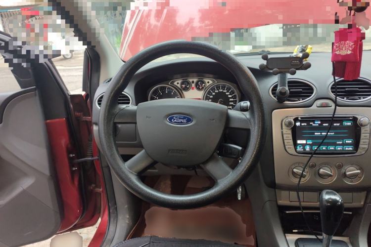 Used Ford Focus 2013 Hatchback Classic 1.8L Automatic Base Model